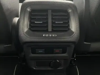 Photo 14 Volkswagen Tiguan  2.0 TDI 200ch R-Line 4Motion DSG7