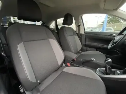 Photo 11 Volkswagen Taigo  1.0 TSI 116ch VW Edition