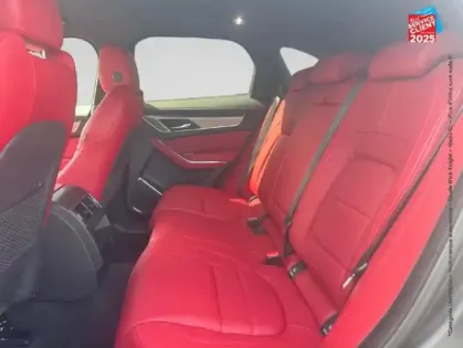 Photo 10 Jaguar F-Pace  P400e Plug-in-Hybrid R-Dynamic SE BVA8 AWD