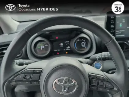Photo 12 Toyota Yaris  116h Design 5p MY22