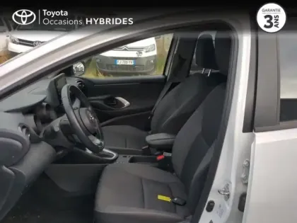 Photo 10 Toyota Yaris  116h Design 5p MY22