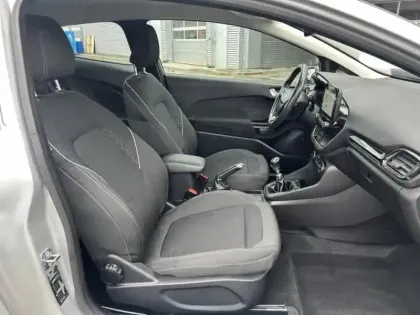 Photo 11 Ford Fiesta  1.0 EcoBoost 100ch Stop&Start Titanium 3p