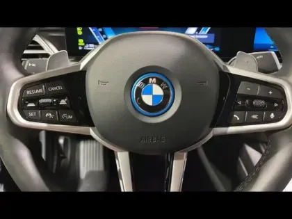 Photo 45 BMW Serie 3 Série 3 330eA 292ch M Sport