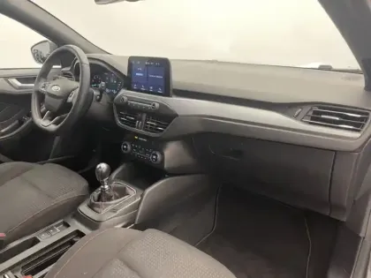 Photo 20 Ford Focus 1.0 Flexifuel E85 Hybrid 125 ch St-Line