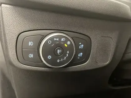 Photo 14 Ford Focus 1.0 Flexifuel E85 Hybrid 125 ch St-Line