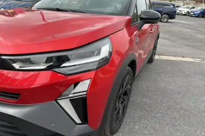 Photo 13 Renault Captur E-Tech full hybrid 145 ch esprit Alpine