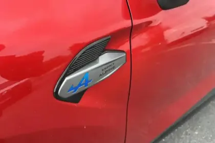 Photo 14 Renault Captur E-Tech full hybrid 145 ch esprit Alpine