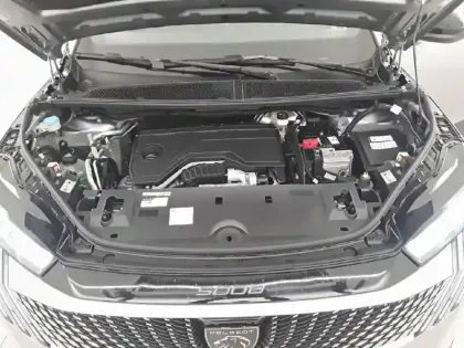 Photo 38 Peugeot 5008  Hybrid 145 e-DCS6