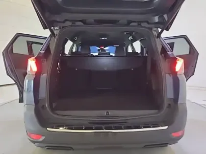 Photo 5 Peugeot 5008  BlueHDi 130ch S&S EAT8