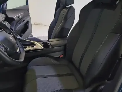 Photo 10 Peugeot 5008  BlueHDi 130ch S&S EAT8