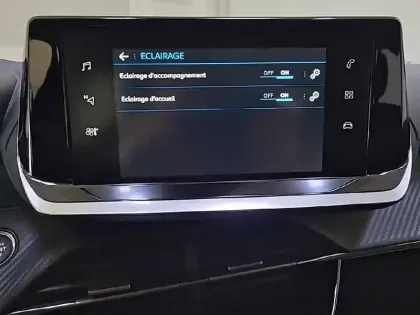 Photo 22 Peugeot 208  BlueHDi 100 S&S BVM6