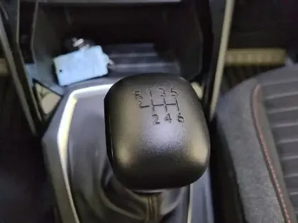 Photo 13 Peugeot 208  BlueHDi 100 S&S BVM6