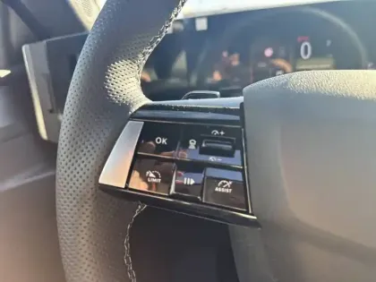 Photo 17 Opel Astra  1.2 Turbo Hybride 145 ch e-DCT6