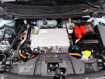 Photo 20 Renault 4 Renault  E-Tech Electrique 150 ch autonomie confort