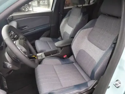 Photo 8 Renault 4 Renault  E-Tech Electrique 150 ch autonomie confort