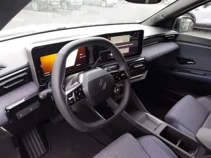 Photo 10 Renault 4 Renault  E-Tech Electrique 150 ch autonomie confort