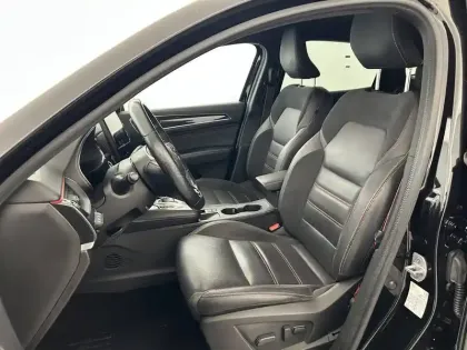 Photo 17 Renault Arkana  E-Tech hybride 145