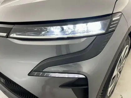 Photo 34 Renault Megane  E-Tech ER EV60 130ch optimum charge