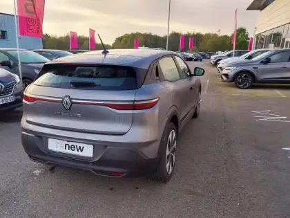 Photo 2 Renault Megane  E-Tech ER EV60 130ch optimum charge