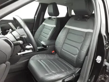 Photo 10 Citroën C4  PureTech 130 S&S EAT8