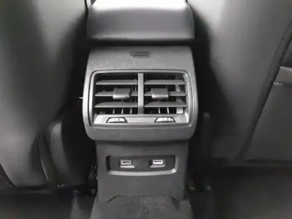 Photo 17 Citroën C4  PureTech 130 S&S EAT8