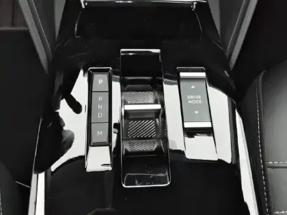 Photo 13 Citroën C4  PureTech 130 S&S EAT8