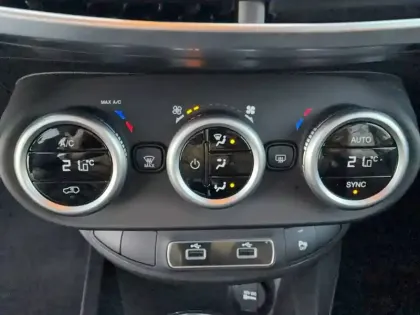 Photo 22 Fiat 500x  1.5 FireFly 130 ch S/S DCT7 Hybrid