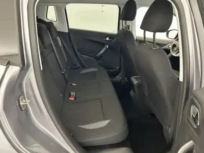 Photo 24 Peugeot 2008  BlueHDi 100ch BVM6