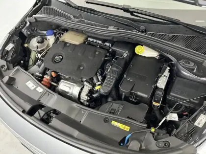 Photo 30 Peugeot 2008  BlueHDi 100ch BVM6