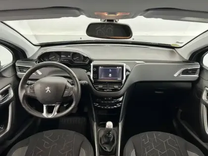 Photo 32 Peugeot 2008  BlueHDi 100ch BVM6