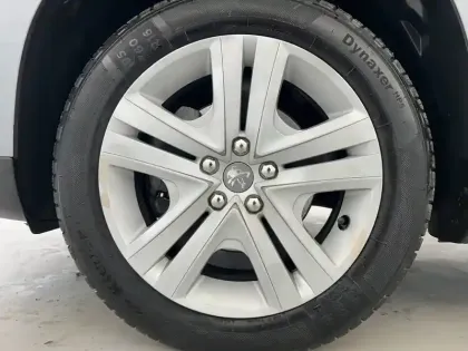 Photo 27 Peugeot 2008  BlueHDi 100ch BVM6