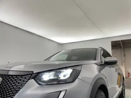 Photo 23 Peugeot 2008  PureTech 130 S&S EAT8