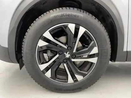 Photo 16 Peugeot 2008  PureTech 130 S&S EAT8