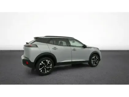 Photo 8 Peugeot 2008  PureTech 130 S&S EAT8