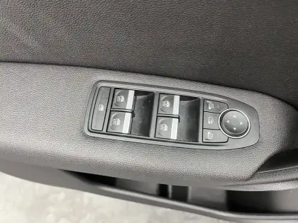 Photo 6 Renault Captur  TCe 130 EDC FAP