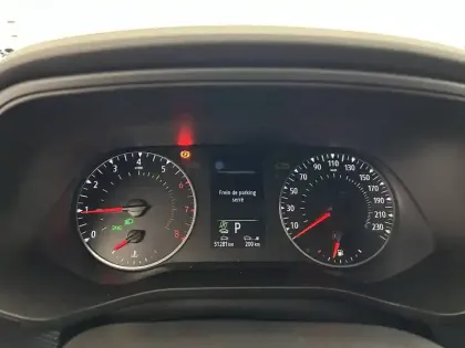 Photo 16 Renault Arkana  TCe 140 EDC FAP