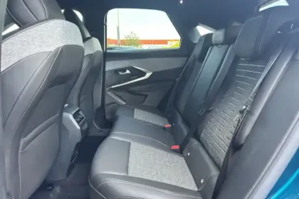 Photo 72 Peugeot 3008  Hybrid 145 e-DCS6