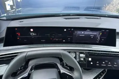 Photo 48 Peugeot 3008  Hybrid 145 e-DCS6
