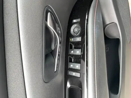 Photo 9 Hyundai Tucson  1.6 T-GDI 215 Hybrid BVA6