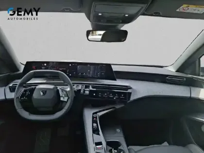 Photo 39 Peugeot 3008  Hybrid 145 e-DCS6