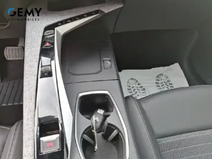 Photo 45 Peugeot 3008  Hybrid 145 e-DCS6