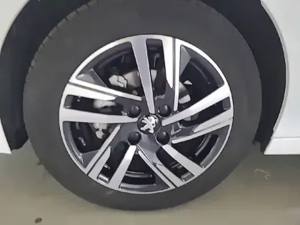 Photo 44 Peugeot 208  PureTech 75 S&S BVM5