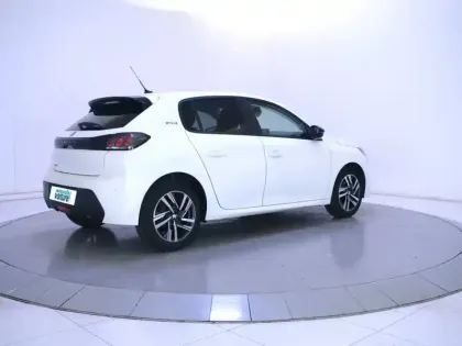 Photo 36 Peugeot 208  PureTech 75 S&S BVM5