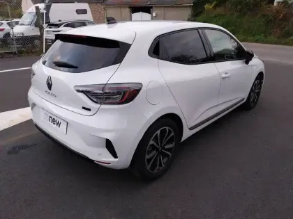 Photo 4 Renault Clio  E-Tech full hybrid 145 ch GSR2