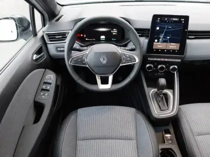 Photo 24 Renault Clio  E-Tech full hybrid 145 ch GSR2