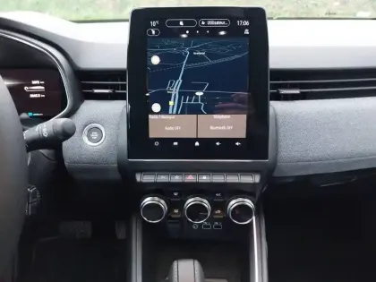 Photo 11 Renault Clio  E-Tech full hybrid 145 ch GSR2