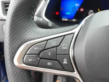 Photo 45 Renault Symbioz  E-Tech full hybrid 145