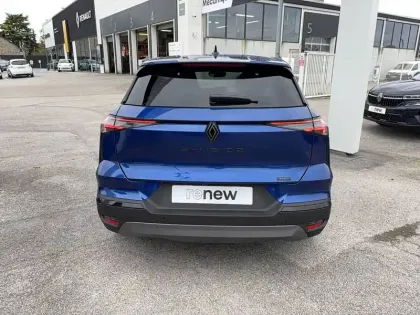 Photo 26 Renault Symbioz  E-Tech full hybrid 145