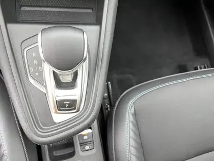 Photo 38 Renault Symbioz  E-Tech full hybrid 145