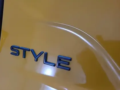 Photo 33 Peugeot 208  Electrique 50 kWh 136ch